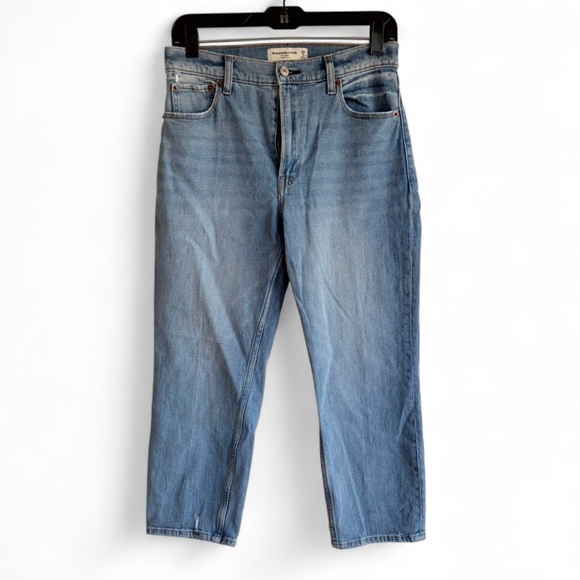 Abercrombie & Fitch Denim - Abercrombie & Fitch High Rise Crop Mom Jeans Size 26